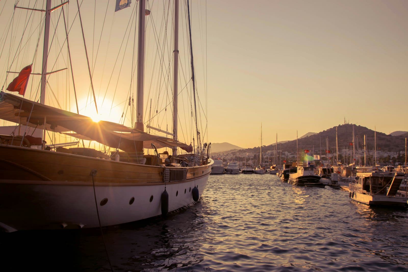 Türkiye Lux